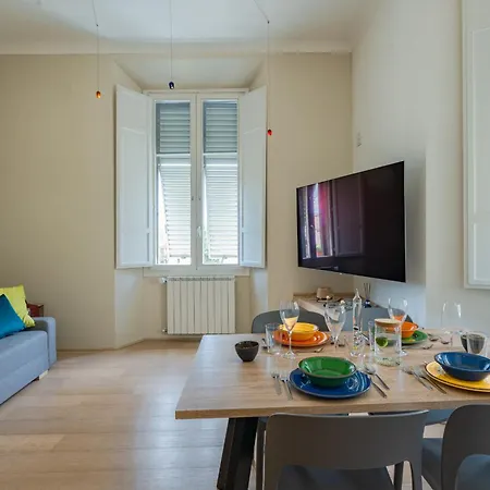 Quiet Designer Flat With Private Rooftop Terrace 公寓 佛罗伦萨