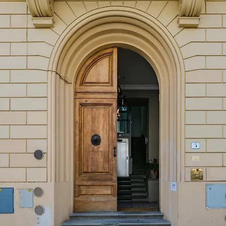 Διαμέρισμα Quiet Designer Flat With Private Rooftop Terrace Φλωρεντία