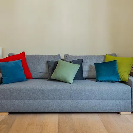 Quiet Designer Flat With Private Rooftop Terrace