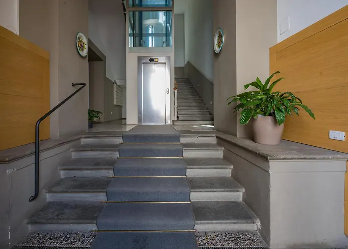 Quiet Designer Flat With Private Rooftop Terrace Florencja