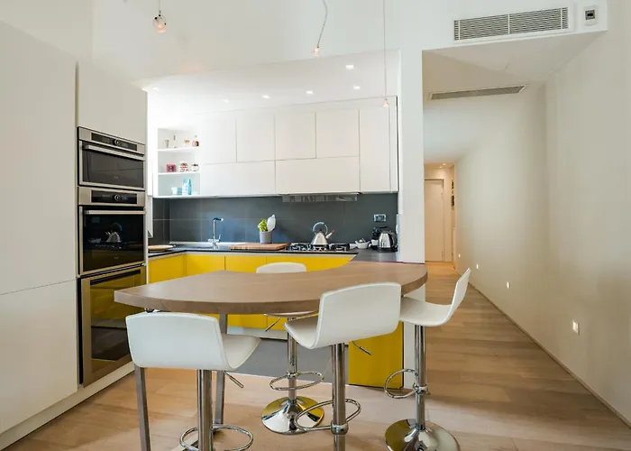 Quiet Designer Flat With Private Rooftop Terrace Apartament *