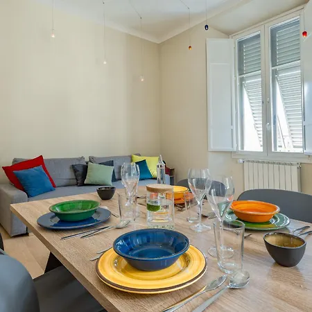 Quiet Designer Flat With Private Rooftop Terrace Firenze